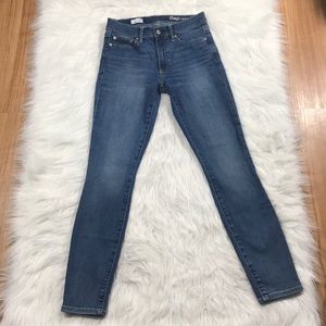 GAP  EUC✨ True Skinny 27s 27x28 blue Jeans